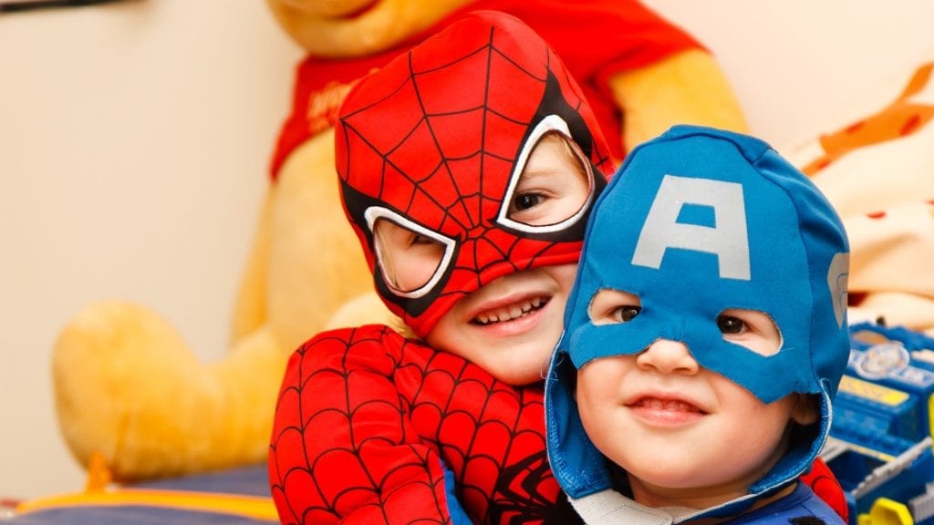 ילדים מחופשים - קפטן אמריקה וספיידרמן